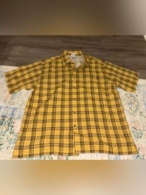 The North Face Men’s Yellow Plaid Short-Sleeve Button-Down Shirt